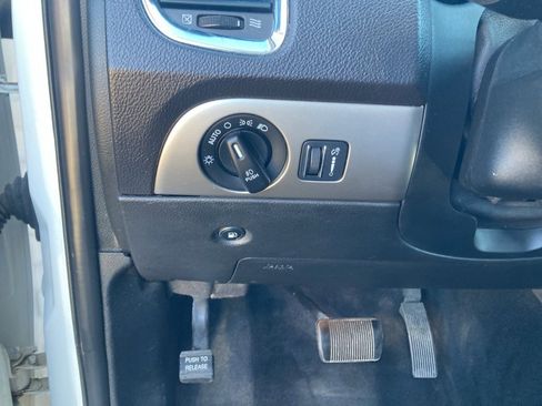 Used 2014 Dodge Durango SXT image 31