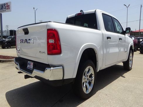 Certified 2025 RAM 1500 Big Horn AWD/4WD image 5