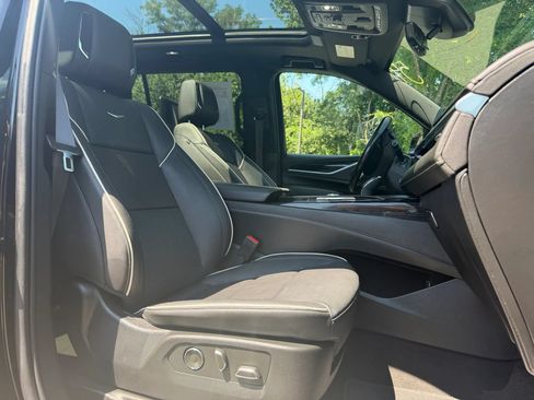 Used 2021 Cadillac Escalade ESV Sport w/ Driver Assist Tech Package AWD/4WD image 16