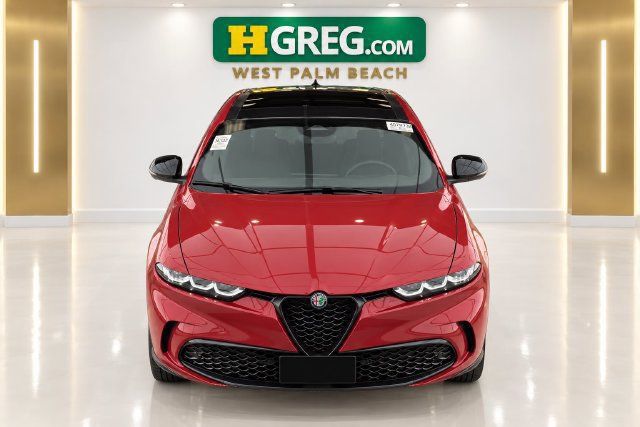 Used 2024 Alfa Romeo Tonale Veloce w/ Premium Interior Package AWD/4WD image 7