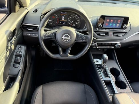 Certified 2024 Nissan Altima 2.5 S FWD image 11