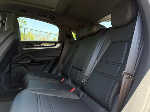 Used 2026 Porsche Cayenne S AWD/4WD image 29