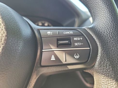 Used 2023 Honda HR-V LX image 27