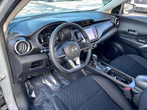 Used 2023 Nissan Kicks SV w/ Interior Electronics Package image 8