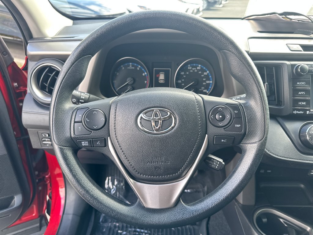 Certified 2017 Toyota RAV4 LE AWD/4WD image 18
