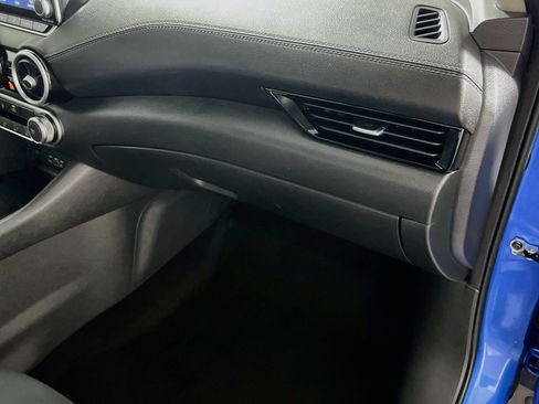 Used 2024 Nissan Sentra SV FWD image 34