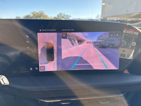 New 2025 Audi SQ5 Prestige image 24