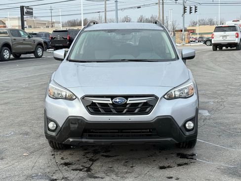 Used 2023 Subaru Crosstrek 2.0i Premium image 8