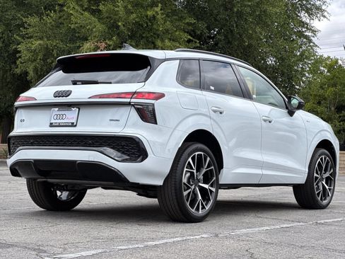 New 2026 Audi Q3 quattro 2.0T AWD/4WD image 4
