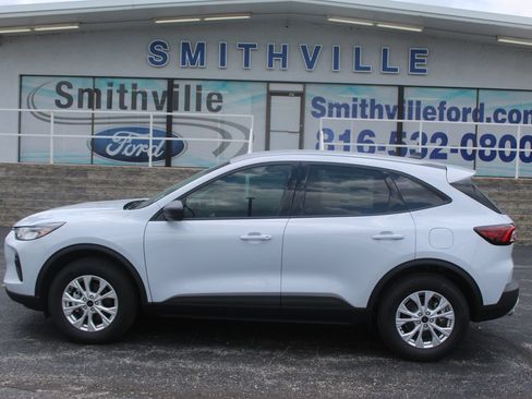 New 2026 Ford Escape Active w/ Cold Weather Package AWD/4WD image 4