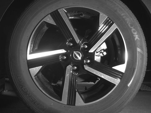 Used 2025 Nissan Sentra SV image 14