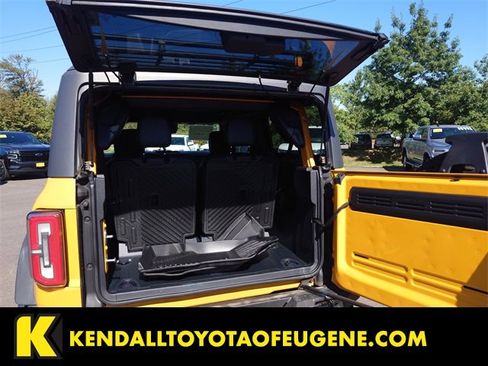 Used 2021 Ford Bronco Badlands image 16