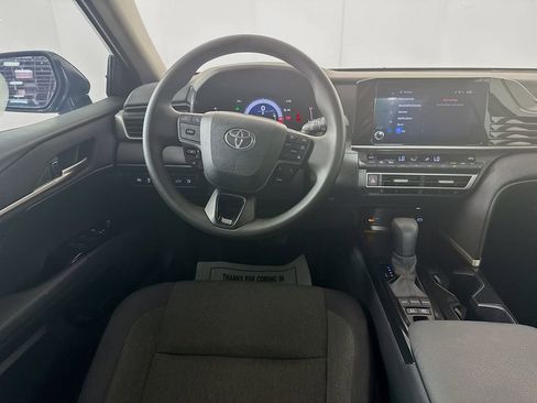 Used 2025 Toyota Camry LE w/ Convenience Package FWD image 25