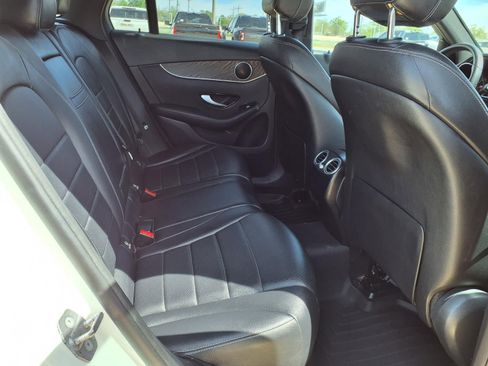 Used 2018 Mercedes-Benz GLC 300 image 19