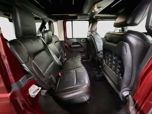 Used 2021 Jeep Wrangler Unlimited Rubicon AWD/4WD image 27