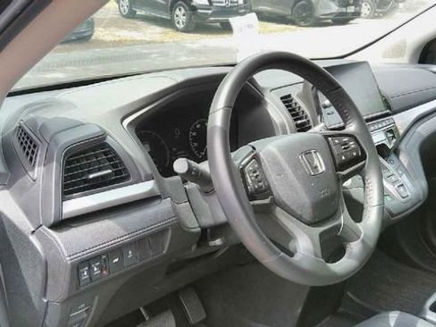 Used 2025 Honda Odyssey EX-L image 5