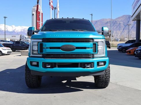 Used 2017 Ford F350 Platinum w/ FX4 4x4 Off Road Package image 9