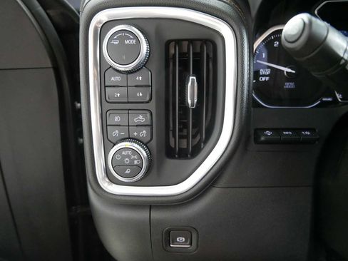 Used 2021 GMC Sierra 1500 AT4 w/ AT4 Premium Package AWD/4WD image 26