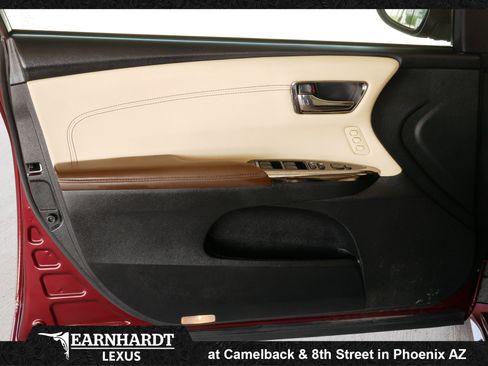 Used 2013 Toyota Avalon Limited FWD image 6