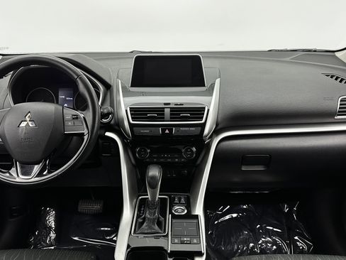 Used 2018 Mitsubishi Eclipse Cross SE image 26