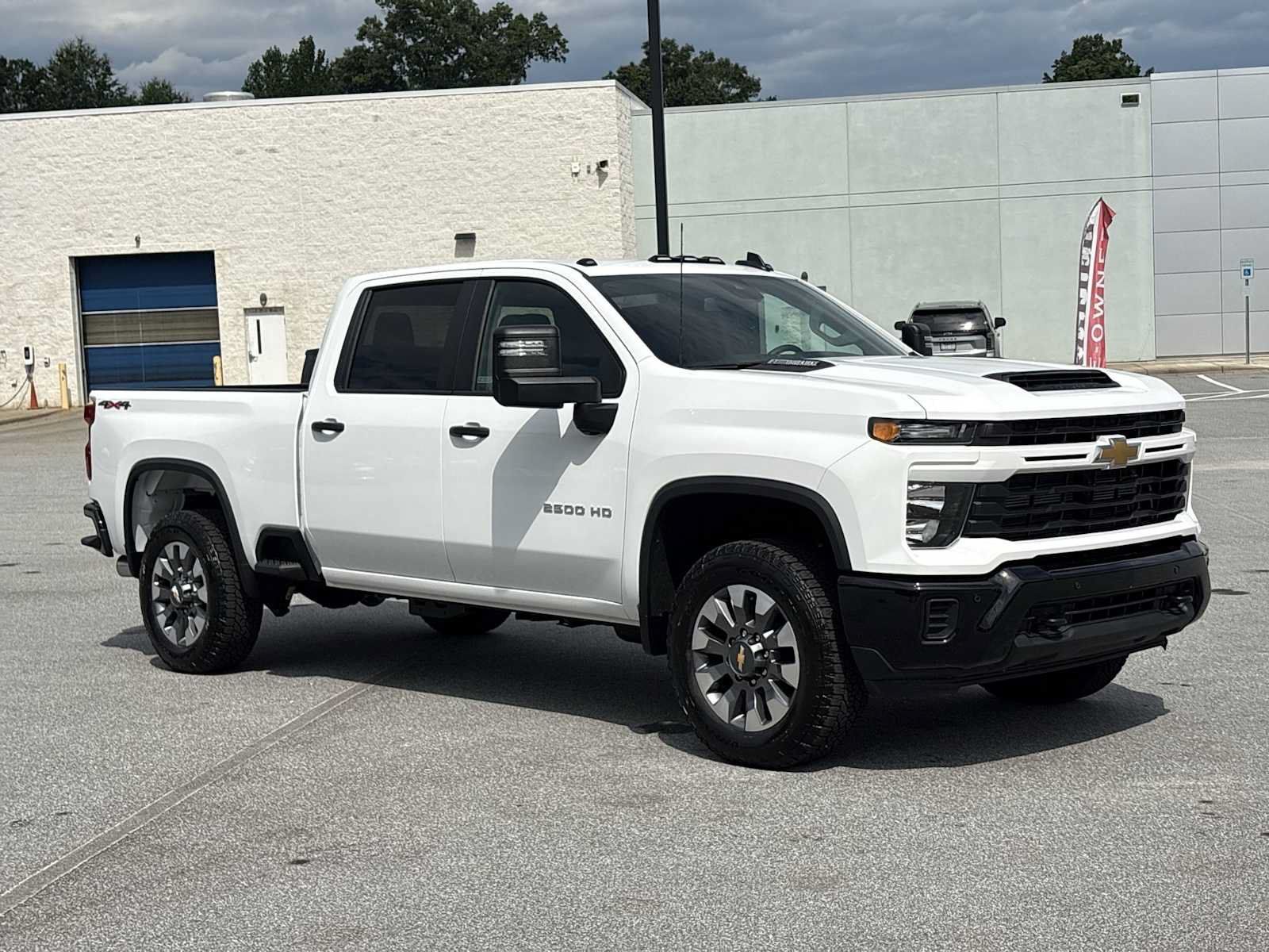 New 2026 Chevrolet Silverado 2500 Custom w/ Custom Value Package AWD/4WD image 4