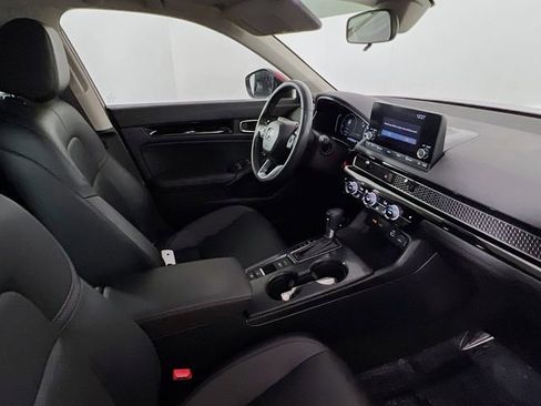 Certified 2024 Honda Civic EX-L image 9