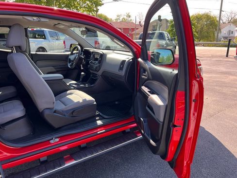 Used 2019 Chevrolet Colorado W/T w/ WT Convenience Package AWD/4WD image 24