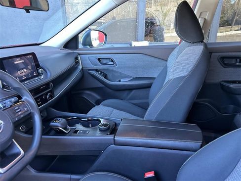 Used 2021 Nissan Rogue S image 21