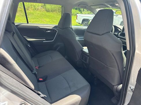 Used 2024 Toyota RAV4 XLE FWD image 24