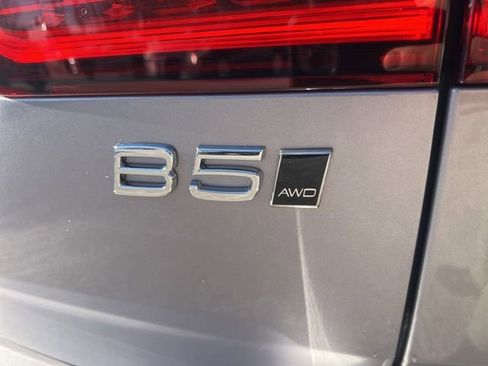 New 2026 Volvo V60 B5 Cross Country Plus w/ Climate Package image 12