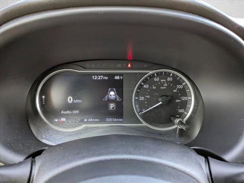 Used 2020 Nissan Kicks SV image 11