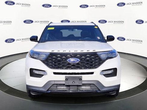 Certified 2022 Ford Explorer ST-Line image 8