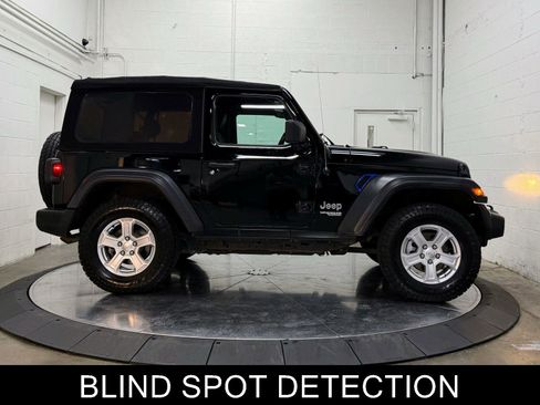 Used 2020 Jeep Wrangler Sport image 9