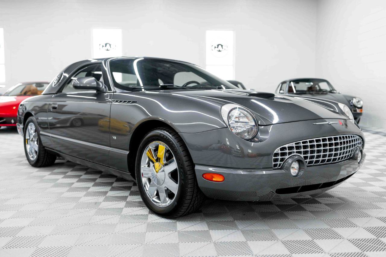 Used 2003 Ford Thunderbird RWD image 12
