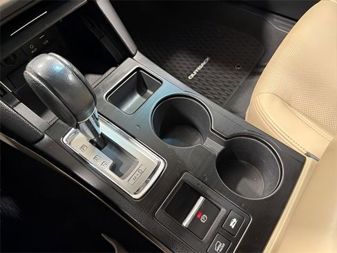 Used 2015 Subaru Outback 3.6R Limited image 26