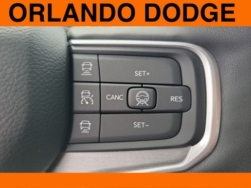New 2026 Jeep Grand Wagoneer L Limited AWD/4WD image 15