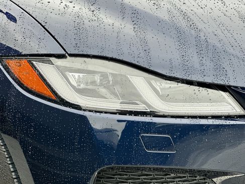 Used 2022 Jaguar F-PACE S image 12