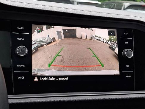 Certified 2022 Volkswagen Jetta SEL FWD image 24