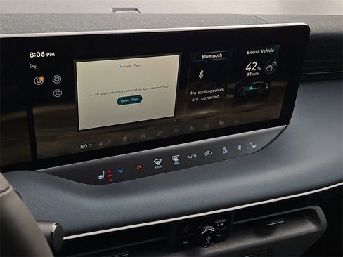 New 2026 Nissan Leaf Platinum+ image 19