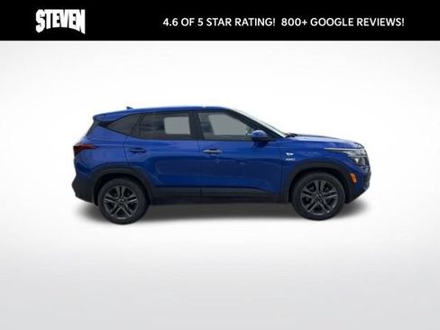 Used 2023 Kia Seltos LX AWD/4WD image 7