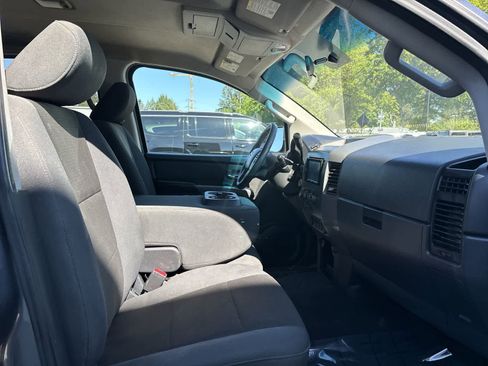 Used 2015 Nissan Titan S AWD/4WD image 7