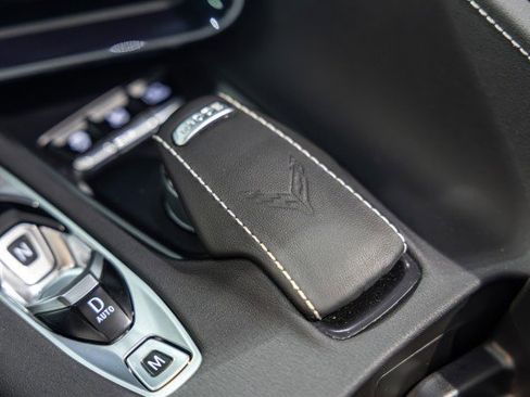 Used 2025 Chevrolet Corvette Stingray Preferred Conv w/ Z51 Performance Package RWD image 39
