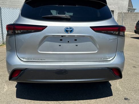 Used 2023 Toyota Highlander Limited AWD/4WD image 22