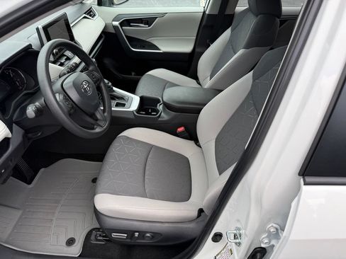 Certified 2025 Toyota RAV4 XLE AWD/4WD image 12