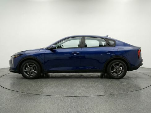 Used 2025 Kia K4 FWD image 5