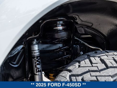 Used 2025 Ford F450 Platinum w/ Platinum Plus Package AWD/4WD image 24