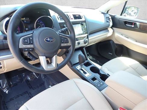 Used 2017 Subaru Outback 2.5i Limited AWD/4WD image 11