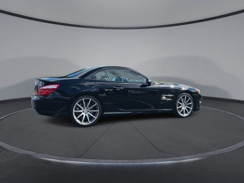 Used 2015 Mercedes-Benz SL 63 AMG image 9