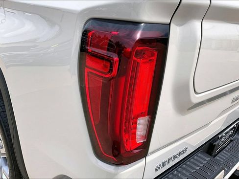Used 2026 GMC Sierra 1500 Denali AWD/4WD image 38