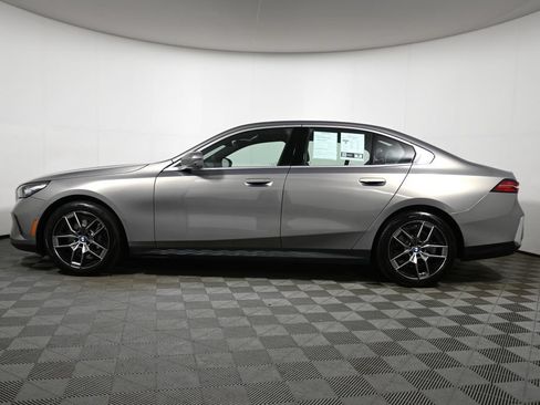 Used 2026 BMW 530i w/ Premium Package RWD image 2